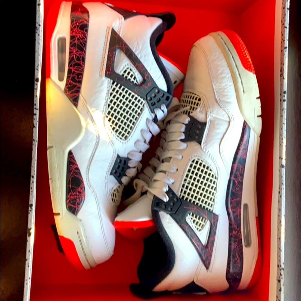 Air Jordan 4s retro
